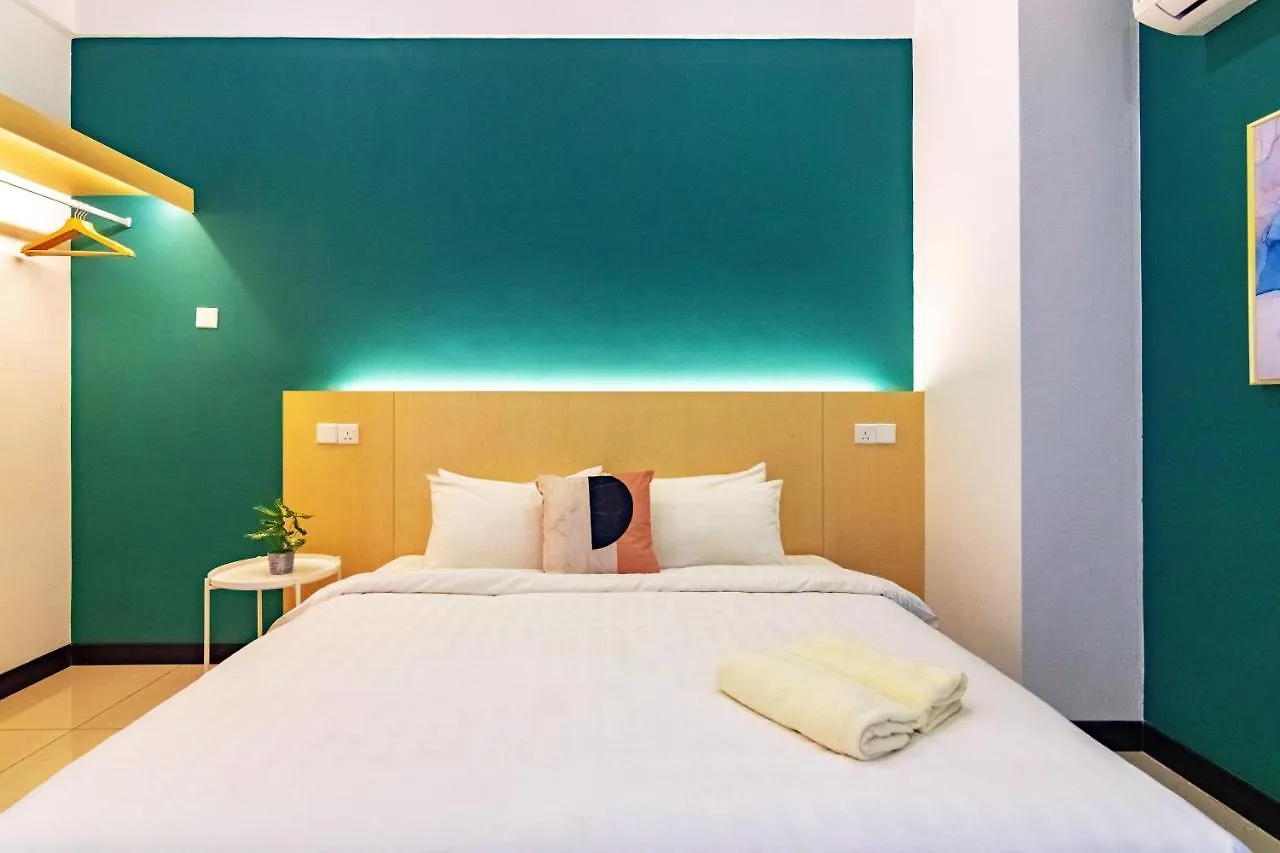 Scott Signature Suites By Alv George Town 0*,
